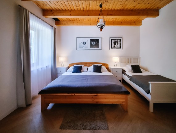 Schlafzimmer 2